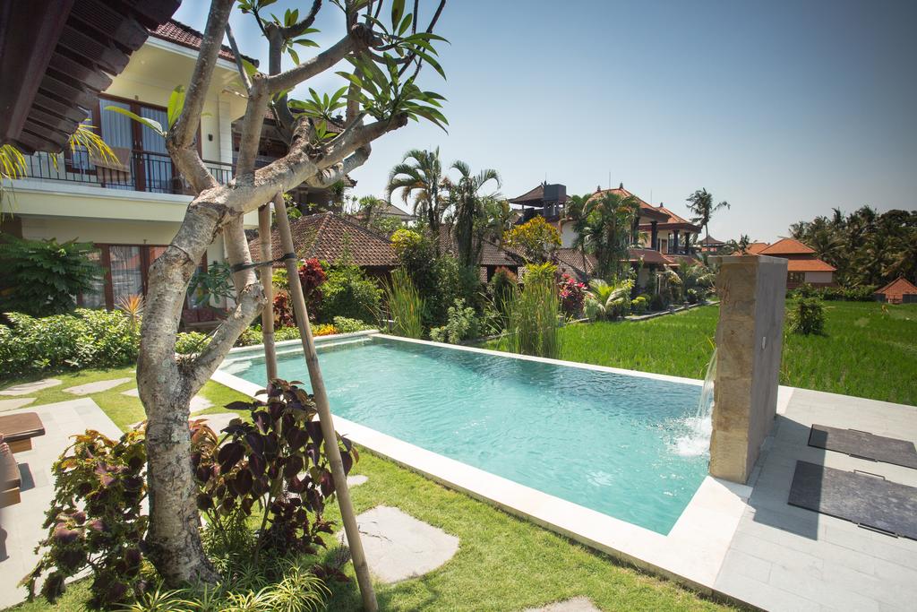Booking.com The Puji Bangalow